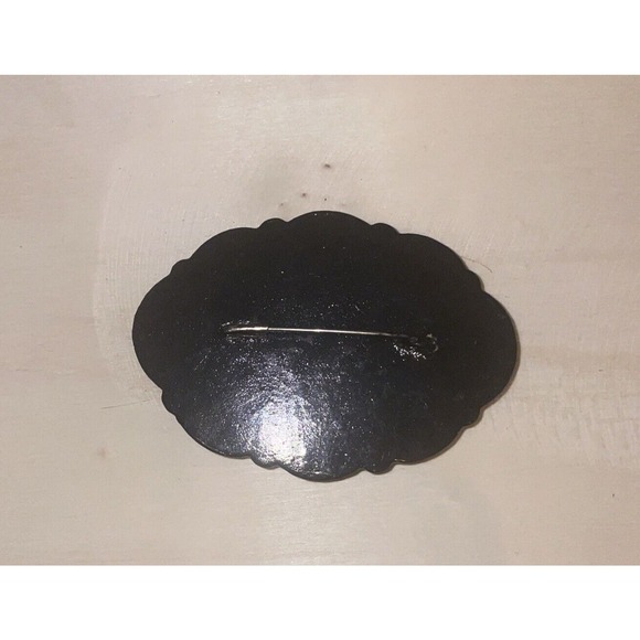 VINTAGE Stunning Russian Black Lacquer Hand Painted FLORAL Brooch PIN - Picture 3 of 3